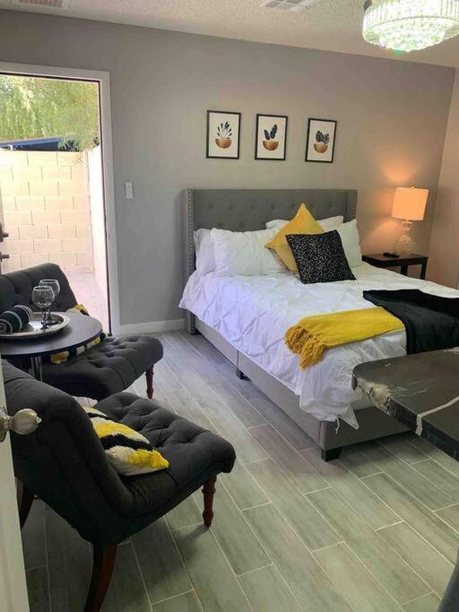 Charming Studio Overlooking The Pool. Финикс Екстериор снимка